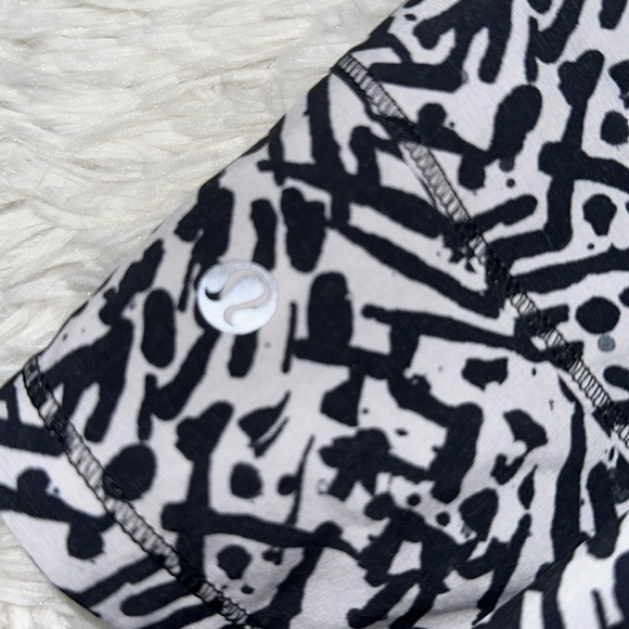 Lululemon Pace Rival Skirt *4-way Stretch (Regular) Brushed Animal White Black - Picture 6 of 7